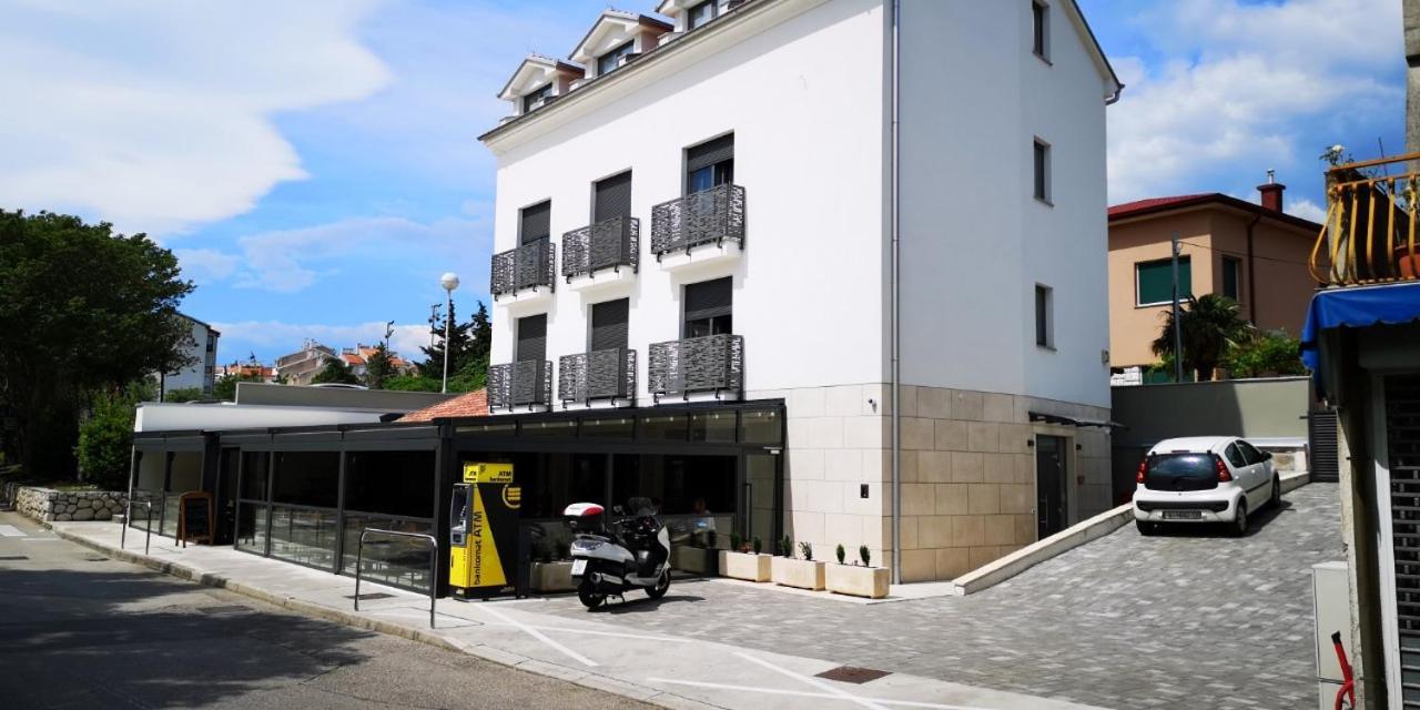 Azur Bed & Breakfast Novi Vinodolski Exterior foto